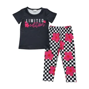 Conjunto de ropa a cuadros para niñas, pantalones de manga corta con estampado floral en color negro y blanco