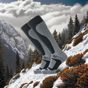 <span class=keywords><strong>Chaussettes</strong></span> de <span class=keywords><strong>ski</strong></span> et de randonnée en laine mérinos pour hommes et femmes avec logo personnalisé <span class=keywords><strong>Chaussettes</strong></span> épaisses pour le sport en plein air avec impression numérique sur la manchette pour l'hiver - Product Image 3