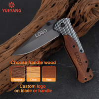 Couteau pliant personnalisé YUEYANG avec manche en bois d'olivier gravé au Laser lame revêtue de titane poche extérieur EDC couteau bricolage vente de qualité