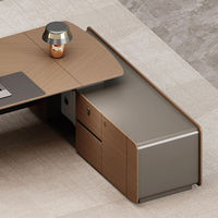 Scrivania Direzionale a L di Lusso in Legno Ecologico Moderno di Alta Gamma per Ufficio, per CEO e Manager