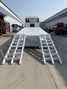 Camión de plataforma autocargable HOWO <span class=keywords><strong>64</strong></span> con pata de apoyo de 10T y grúa - Product Image 4