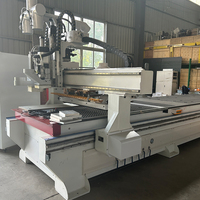 Machine de découpe CNC à 4 axes HSR ATC avec moteur de broche à refroidissement par air de 6 kW et pompe à engrenages pour le bois, le plastique et l'acrylique