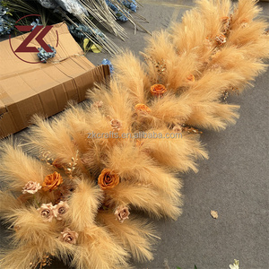 Arco de Hierba Artificial ZKAI de Alta Calidad, Arco de Pampas Marrón para Decoración de Fondo de Boda - Product Image 5