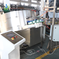 Ligne de production de remplissage d'eau minérale et d'eau pure entièrement automatique à grande vitesse 12000 bph pour bouteilles de 500 ml