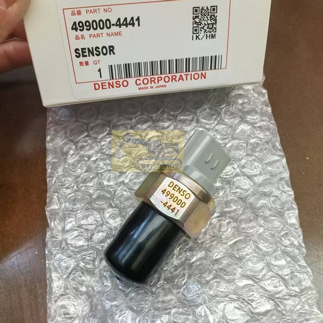Supply High-quality  Fuel Rail Pressure ND499000-6160  499000-6141  499000-6310/6131  Rail Sensor ND499000-4441 for KOMATSU