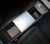 Pour Tesla modèle Y Juniper 2025 boîte de rangement de voiture accessoires de rangement accoudoir inférieur antidérapant Pad organisateur étui plateau