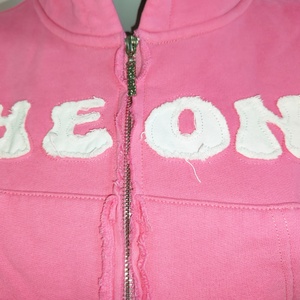 Manufacturer Custom Women High Quality Embroidery Patch Pullover Hoodie Sweatshirt pink <b>Zip</b> <b>up</b> Distressed <b>Cropped</b> Hoodies Women - Product Image 3