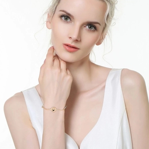 Bracciale da Donna Zhongzhe Jewelry per San Valentino, Ciondolo a Cuore con Proiezione 'Ti Amo' in 100 Lingue, Oro - Product Image 2