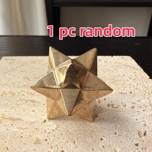 Vente en gros de Merkaba doré poli, sculpté à la main, rond, ornement décoratif pour le bureau et la maison - Product Image 2