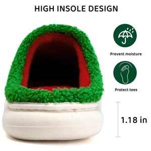 Pantoufles de Noël YL-25014 pour femmes-Chaussures d'intérieur confortables pour la maison avec motif de dessin animé Père Noël et renne - Product Image 3