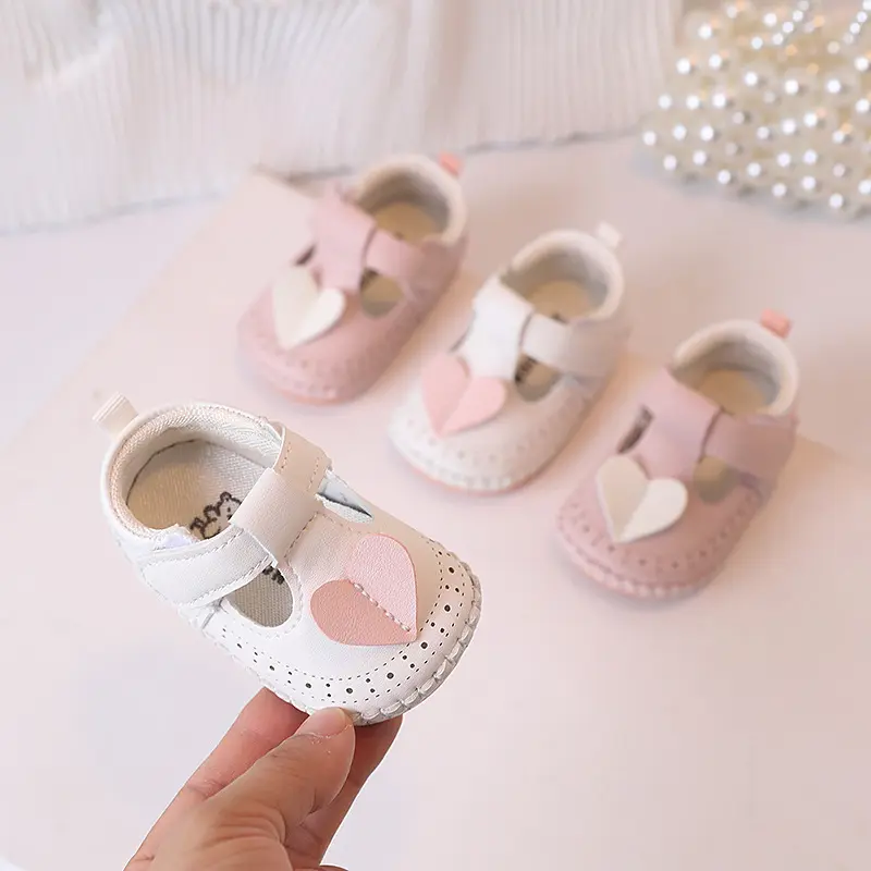 Sapatos de princesa para bebês meninas, sapatos de couro fofos e respiráveis, macios e antiderrapantes, sandálias para caminhar