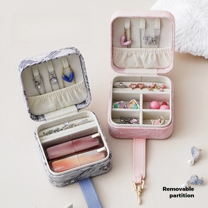 High-End Retro Jacquard Portable <strong>Jewelry</strong> Boxes Factory Direct <strong>Supply</strong> for Necklaces Rings Earrings Storage Flip Design - Product Image 3