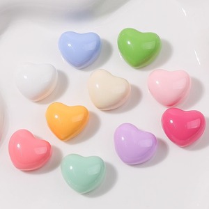 100 piezas de resina artificial, estrellas y corazones coloridos, cabujones planos, accesorios miniatura para centros de lazos para el <span class=keywords><strong>cabello</strong></span>, DIY, amor - Product Image 3