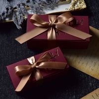 Boîtes à gâteaux et cupcakes personnalisées avec logo estampé à chaud – Boîte à gâteau unique en stock