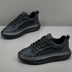 Baskets tendance été 2025 pour hommes – Nouveau style respirant en maille blanche, semelle souple et épaisse, chaussures décontractées blanches - Product Image 3