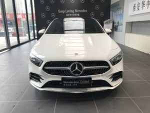 Mer cedes-B-e-n-z <span class=keywords><strong>Classe</strong></span> <span class=keywords><strong>A</strong></span> 4 portes 5 sièges voiture d'occasion 2020 B-e-n-z A200L 1.3t voiture à essence conduite à gauche berline sport - Product Image 2