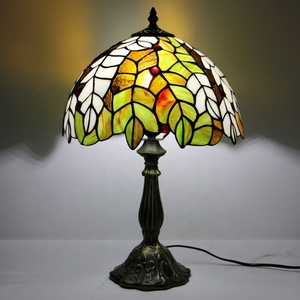 Lámpara de Techo LED de Estilo Mediterráneo LongHuiJing de 12 Pulgadas, Diseño Antiguo con Patrón de Uvas Coloridas, Vidrio Teñido, Flexible y Sencilla - Product Image 1