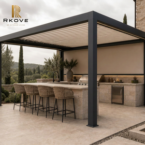 Pérgola motorizada de aluminio de lujo RKOVE RK-C3 con luz LED integrada y pantalla lateral retráctil para patio de jardín de villa - Product Image 1