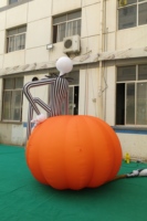 Jack Skellington gonflable géant sur citrouille pour Halloween, publicité gonflable durable