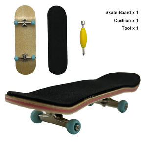 Vente en gros 1 ensemble de skateboards à doigts en bois, jouet professionnel avec supports, ensemble de skate à doigts, nouveauté, cadeau de Noël pour enfants - Product Image 1