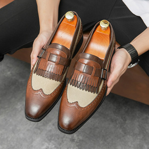 Zapatos de vestir informales retro para hombre, mocasines bajos perezosos sin cordones de cuero PU con punta en pico y bloque de talla grande para otoño - Product Image 2