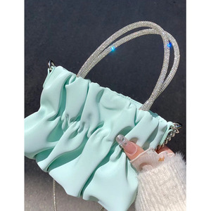 2025 nueva moda Crossbody PU poliéster bolso de hombro señoras Senior arrugado nube cadena cremallera Correa única verano estilo Casual - Product Image 3