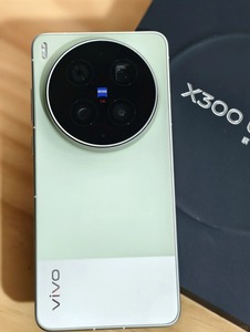 สมาร์ทโฟนรุ่นปี 2026 VO X300 Ultra Snap 8 Gen 5 หน้าจอ 6.82 นิ้ว 100W กล้อง 200MP รองรับ 5G หน้าจอ AMOLED ขนาด 6.82 นิ้ว ให้ภาพคมชัดและสดใส - Product Image 6