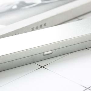 NOUVEAU Stylo bille 4 en 1 pour l'enseignement, stylo laser télescopique ROUGE avec étui métallique - Product Image 3