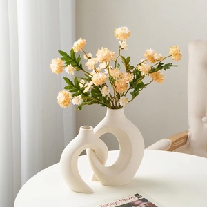 Yuyang Luxury Package Pampas Grass Pot Natural Dried Flowers <b>Vases</b> Nordic Modern Home Decor Bouquet Unglazed <b>Ceramic</b> <b>Vase</b> Set - Product Image 2