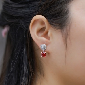 Sang trọng Valentine của ngày Quà Tặng phụ nữ Rose Flower Studs Cushion cut <span class=keywords><strong>Red</strong></span> Ruby 7.55ct phòng thí nghiệm Grown kim cương Sterling Silver Drop Bông tai - Product Image 3
