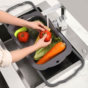 Passoire pliable et rétractable en silicone pour évier et panier d'égouttage - Product Image 3