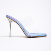 Les dernières sandales à talons hauts en cristal populaires sont des talons hauts sexy pour femmes et des sandales à la mode transparentes