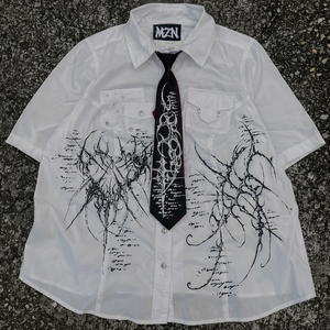 Camisa de Manga Corta con Botones para Hombre <span class=keywords><strong>MZN</strong></span>, Estilo Gótico con Espinas y Grafiti, 100% Poliéster, Ropa Urbana Y2K, Hip Hop, Logos - Product Image 1