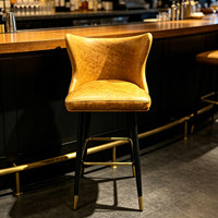 Chaise de bar rétro haut de gamme à pieds hauts, en cuir véritable huilé américain, avec base en métal, pour restaurant, bar, club