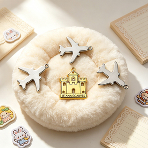 Étiquette métallique gravée avec logo de marque, accessoires d'étiquettes métalliques plaquées sur mesure pour vêtements et maillots de bain - Product Image 2