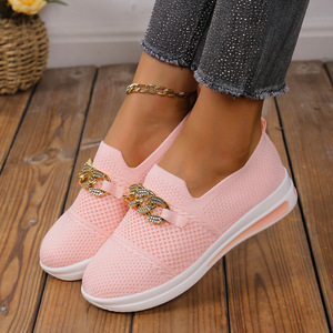 Chaussures décontractées compensées pour femme en maille respirante avec chaîne métallique, collection automne - Product Image 6