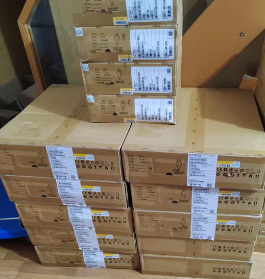 Juniper EX4400-48F 48-Port 1/10GbE SFP+ Switch with 4x10/25GbE Uplinks, AI-Powered Cloud-Ready Enterprise Campus Switch