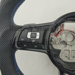 Volant de direction en cuir perforé en fibre de carbone avec LED, pratique et en promotion, pour Volkswagen Golf 7.5 GTI - Product Image 6