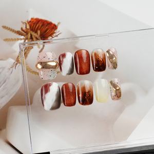 Venta al por mayor Popular 10 piezas <span class=keywords><strong>Noble</strong></span> corto marrón Artificial cubierta completa reutilizable uñas postizas patrón pintado a mano prensa en las uñas - Product Image 3