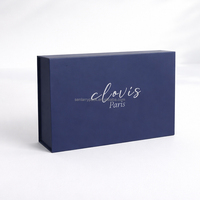 Boîte à bijoux de luxe Blue Valentine avec rabat magnétique, enveloppe personnalisée en papier artistique, insert en mousse scintillante pour ranger les bagues et les colliers