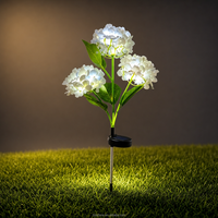 Lampes LED solaires en forme d'hortensia - Décoration florale extérieure pour cour, jardin, allée, bord de lac