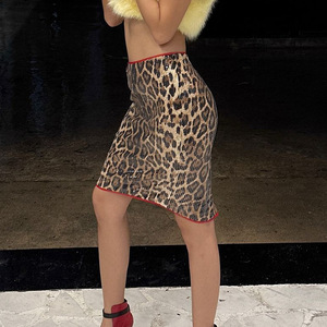 Falda Corta Elástica de Poliéster con Cintura Imperio, Lentejuelas, Estampado de Leopardo Vintage y Cuentas Antiarrugas para Mujer ZONA - Nueva Moda - Product Image 2