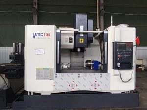 Centro de Mecanizado Vertical de Alta Resistencia, Torno VMC en Venta, Centro CNC de 3 Ejes para Aluminio - Product Image 3