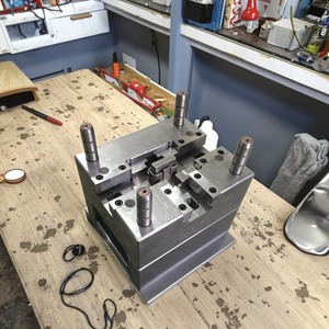 Timbri in Ottone per Marchiatura Personalizzata, Stampa a Caldo su Articoli in Pelle, Borse, Scarpe, Oggetti per la Casa - Product Image 3