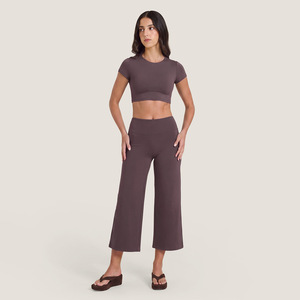 Conjunto de Ropa Deportiva para <span class=keywords><strong>Mujer</strong></span>, Logotipo Personalizado, <span class=keywords><strong>Camiseta</strong></span> <span class=keywords><strong>North</strong></span> <span class=keywords><strong>Face</strong></span>, Capri Yoga, Top de Yoga para <span class=keywords><strong>Mujer</strong></span> - Product Image 5