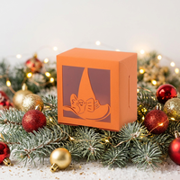 Boîte rigide carrée orange avec découpe en forme de chapeau de sorcière pour emballage cadeau, avec motif et logo imprimé UV pour la mode et la beauté