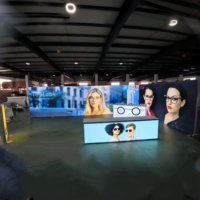 Table de comptoir en tissu SEG en aluminium rétroéclairé par LED, facile à déplacer et à installer, pour les expositions professionnelles et les salons commerciaux