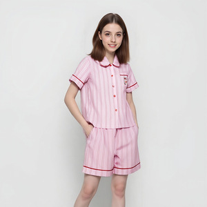 <span class=keywords><strong>Pigiama</strong></span> da <span class=keywords><strong>donna</strong></span> a righe rosa con bottoni, top a maniche corte e pantaloncini con elastico in vita, ideale per casa, vacanze, addio al nubilato - Product Image 2