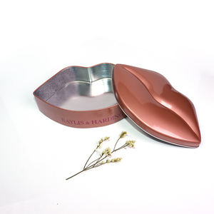 Boîte en fer blanc personnalisée forme de lèvre fantaisie vide cosmétiques outils de <span class=keywords><strong>maquillage</strong></span> en métal boîte cadeau en fer blanc pour bâton à lèvres emballage alimentaire en étain récipient en métal - Product Image 4
