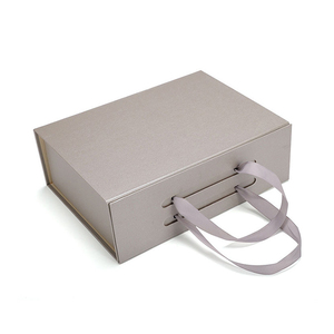 Navidad <span class=keywords><strong>de</strong></span> cartón plegable <span class=keywords><strong>de</strong></span> dama <span class=keywords><strong>de</strong></span> <span class=keywords><strong>honor</strong></span> <span class=keywords><strong>de</strong></span> embalaje <span class=keywords><strong>de</strong></span> caja <span class=keywords><strong>de</strong></span> regalo - Product Image 3